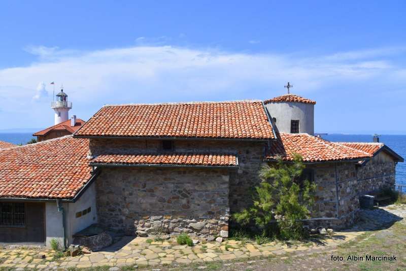 Wyspa i Klasztor św. Anastazji w Bułgarii 30