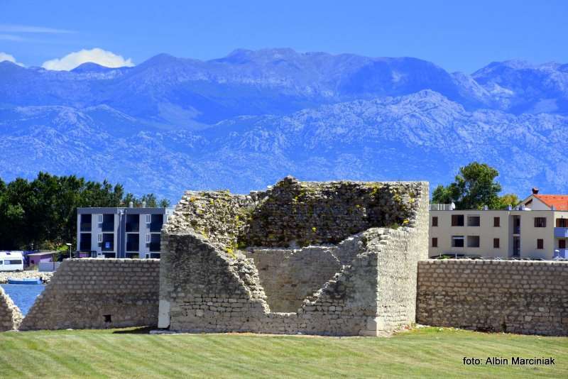 Nin romantyczne miasto w Europie 22