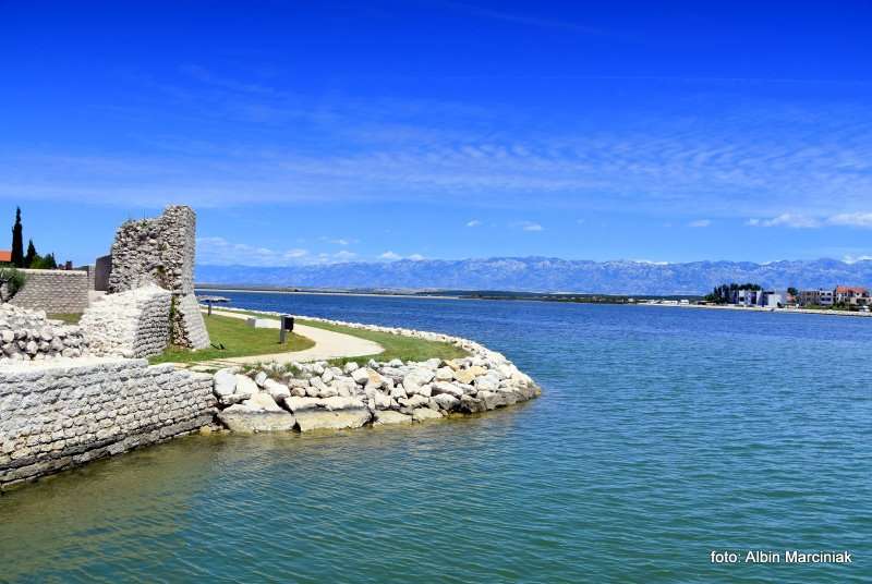 Nin romantyczne miasto w Europie 24