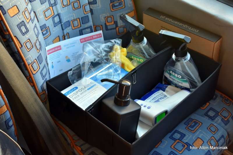 procedury Covid w transporcie i pobycie foto Albin Marciniak 20