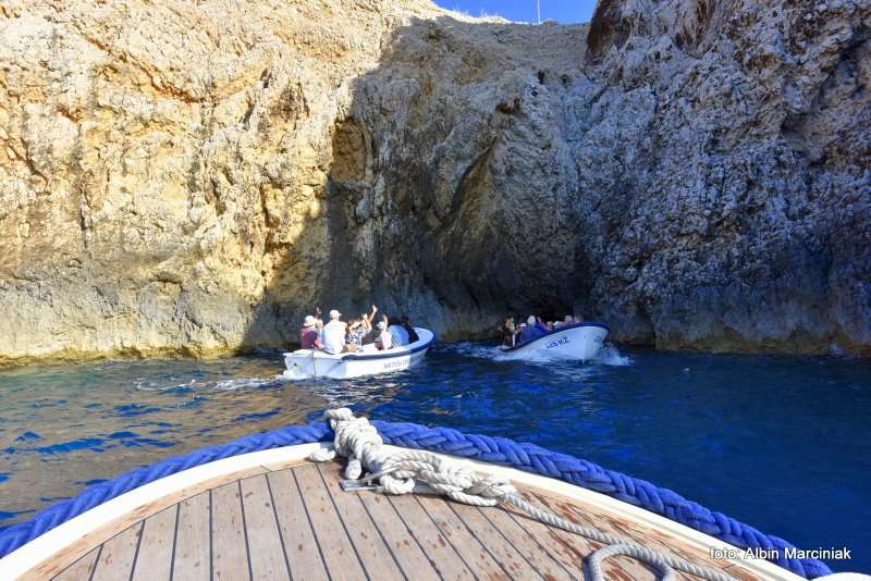 Blekitna Jaskinia Wyspa Vis Geopark Archipelag Viski Chorwacja UNESCO 4