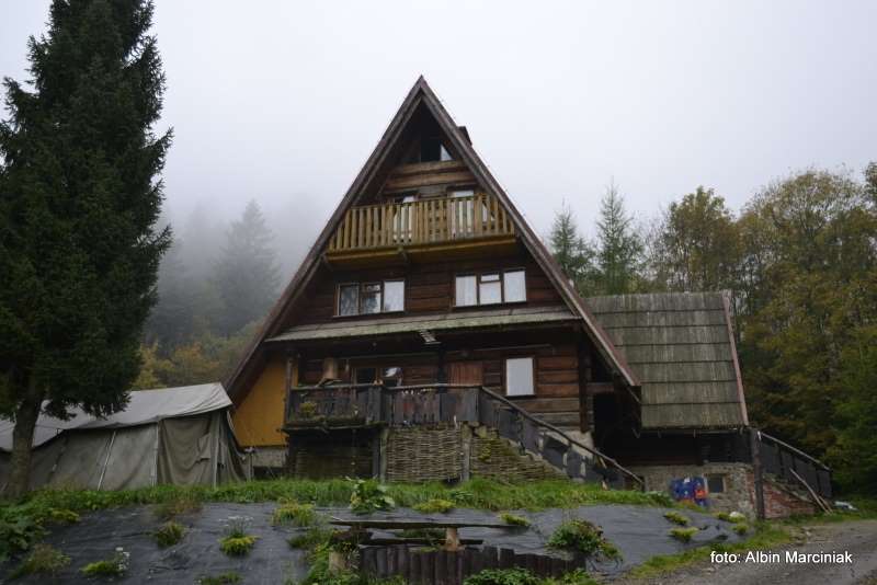 Bacówka pod Chonem 1