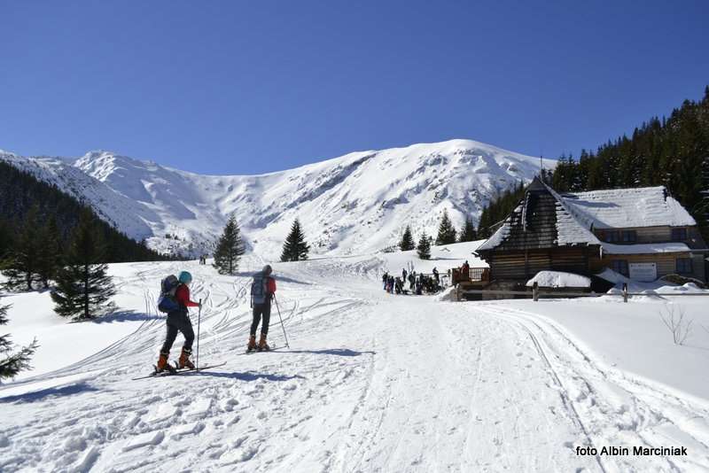 schronisko na Hali Kondratowej 7