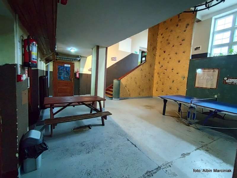 Schronisko Odrodzenie 10