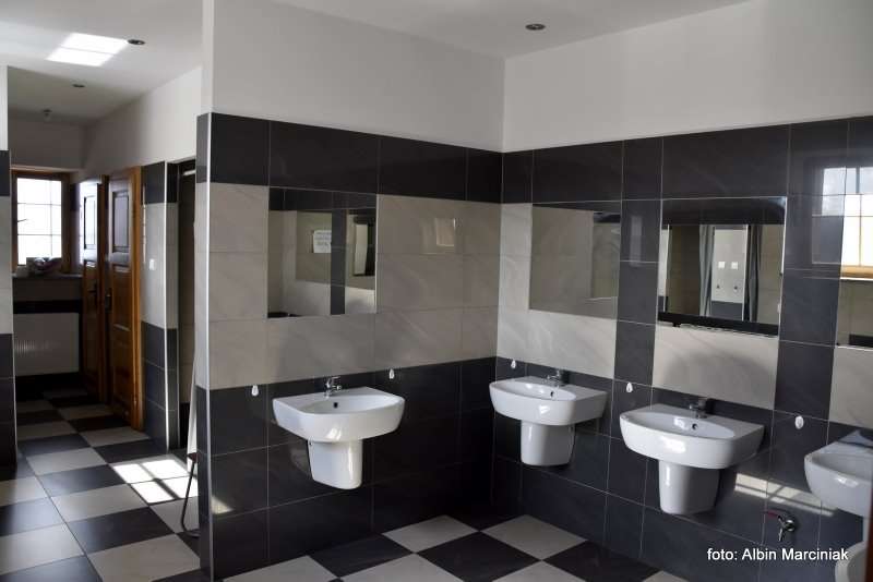 schronisko na Hali Szrenickiej 9