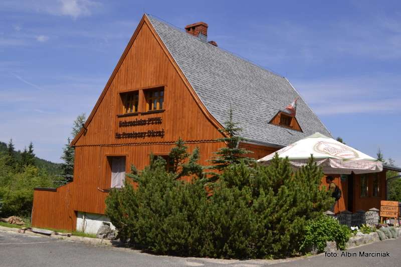  Schronisko PTTK na Przełęczy Okraj 2
