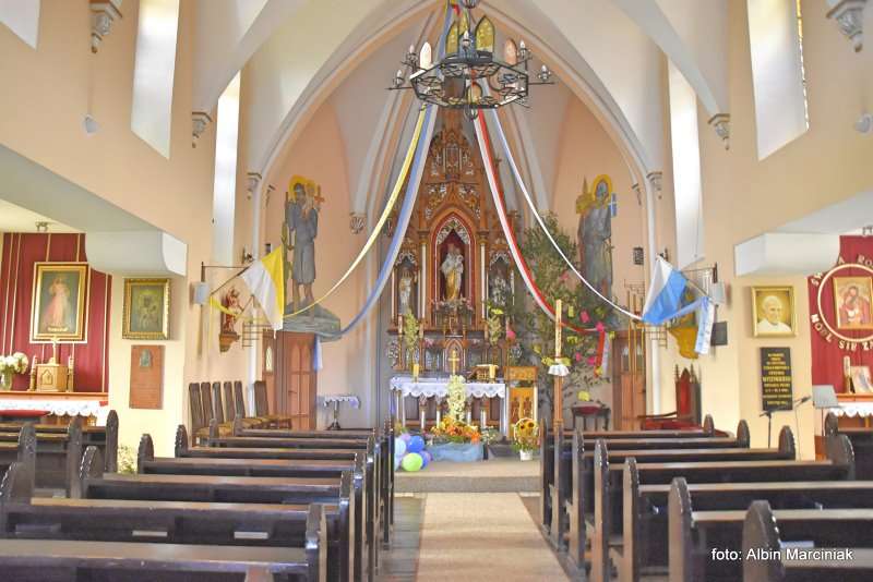 Zamek Lesna Skala w Szczytnej kaplica zamkowa