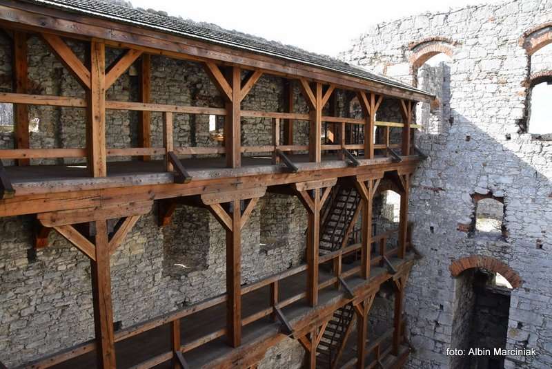 Zamek Ogrodzieniec 5