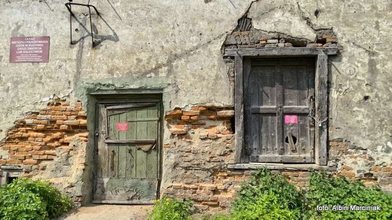 Zamek i dworek w Branicach 32