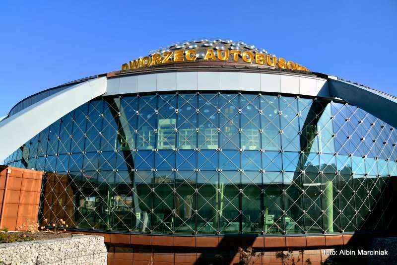 Dworzec Autobusowy w Kielcach UFO 4