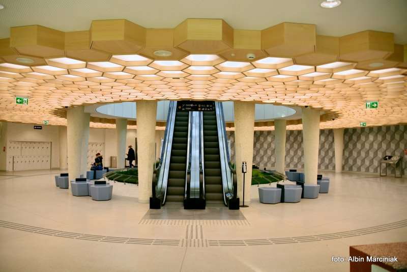 Dworzec Autobusowy w Kielcach UFO 9