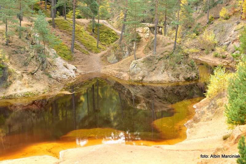 Kolorowe jeziorka w Rudawach Janowickich 6